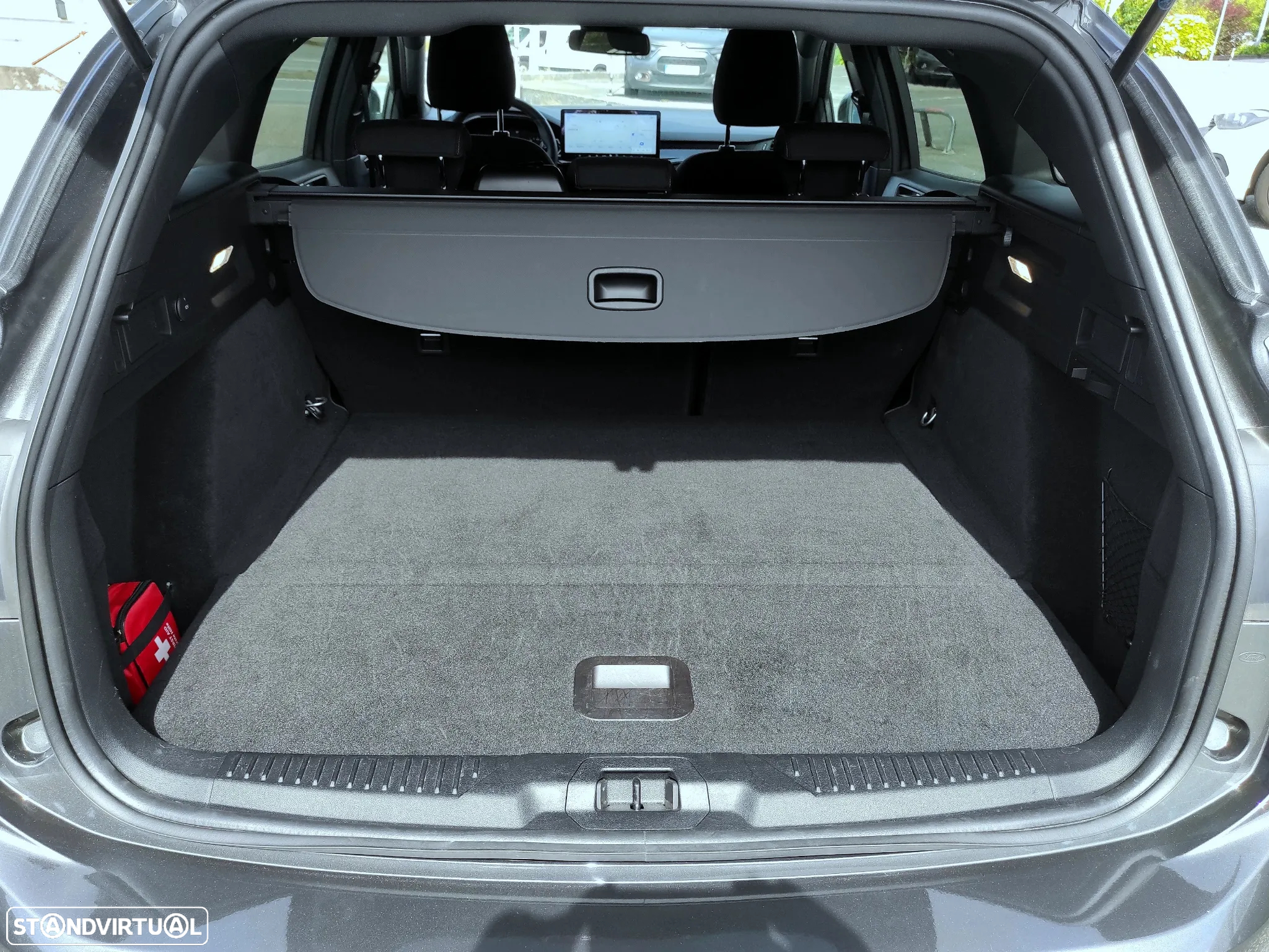 Ford Focus SW 1.0 EcoBoost MHEV ST-Line - 9