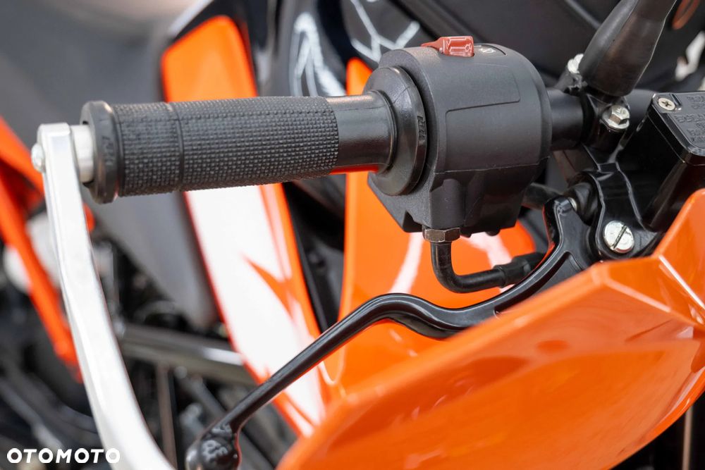 KTM Duke 125 - 28