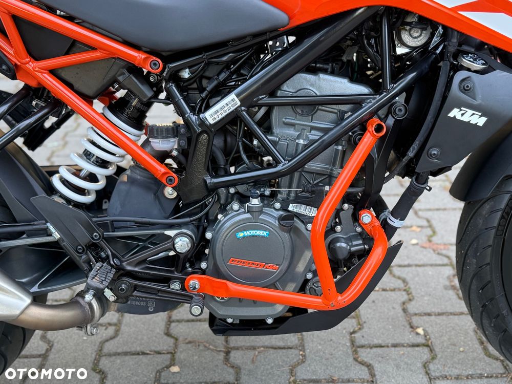KTM Duke 125 - 17