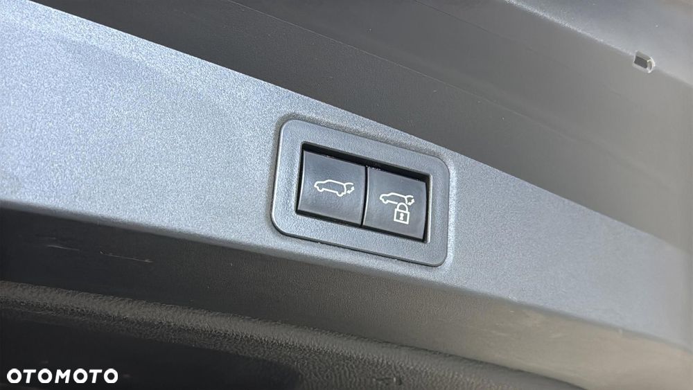 Toyota Corolla 2.0 Hybrid Style - 19