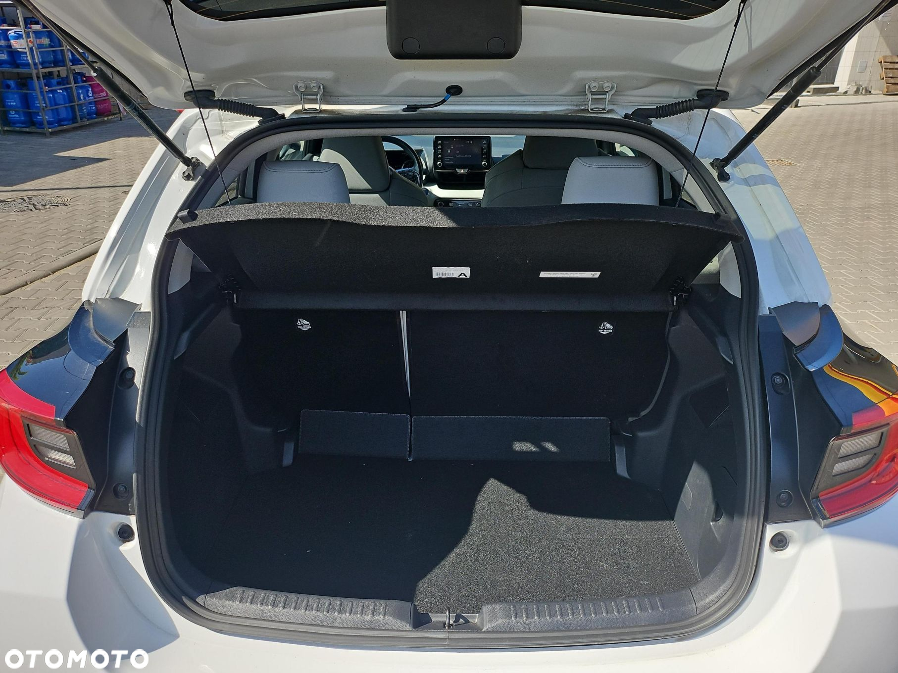 Toyota Yaris Hybrid 1.5 Executive - 12