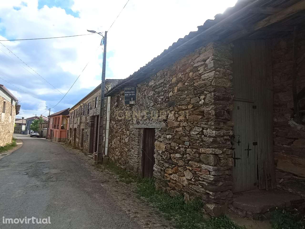 Casa Rústica para Recuperar na aldeia de Penhas Juntas, Vinhais - Grande imagem: 4/4