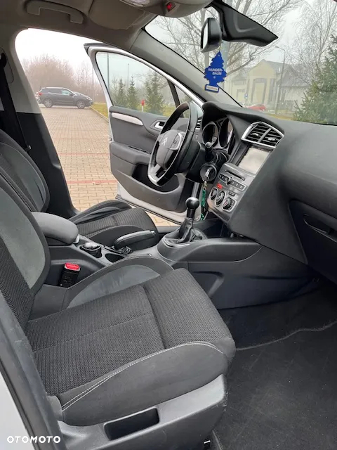 Citroën C4 1.6 HDi Attraction - 9