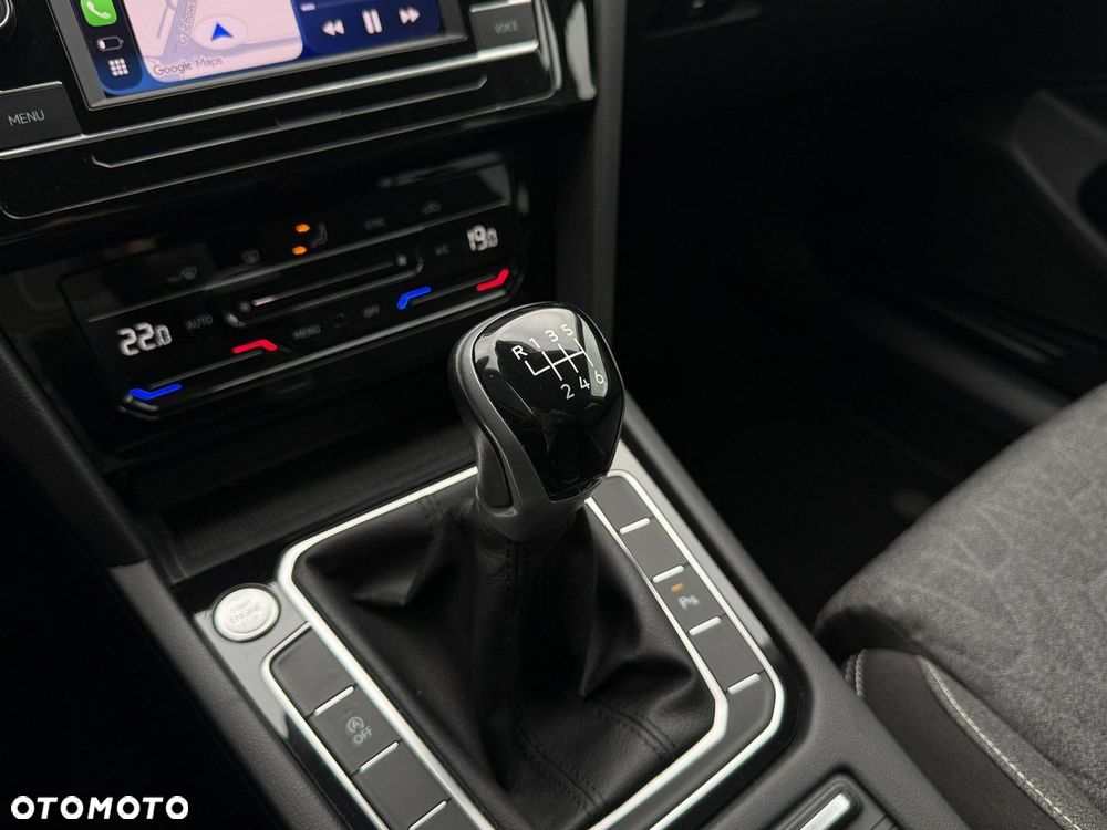 Volkswagen Passat - 29