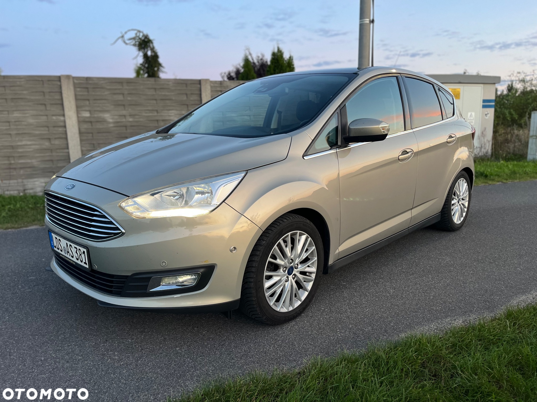 Ford C-MAX 2.0 TDCi Titanium ASS - 19