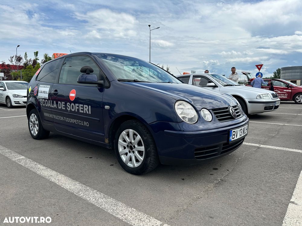 Volkswagen Polo 1.9TDI Basis - 2