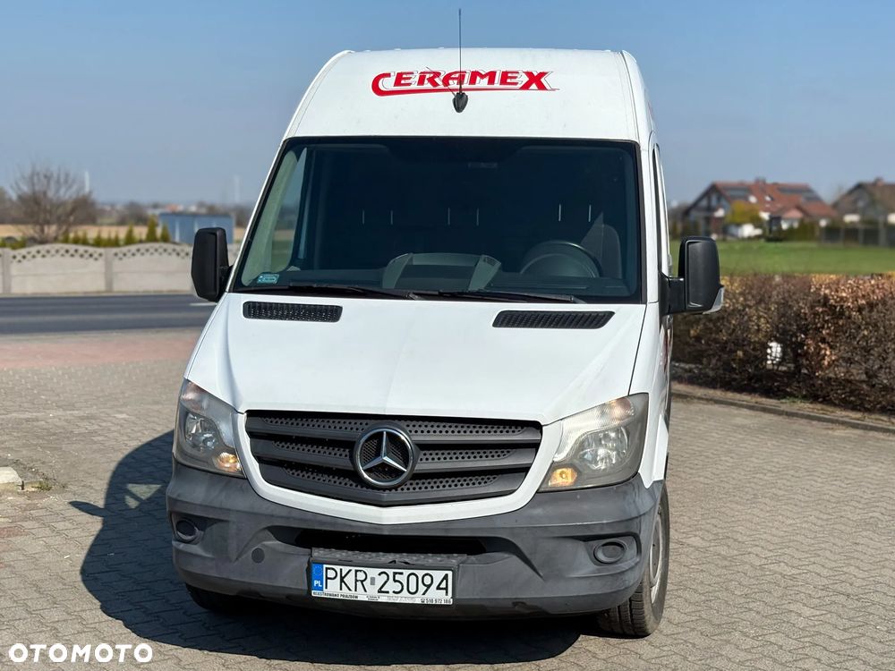 Mercedes-Benz Sprinter - 1