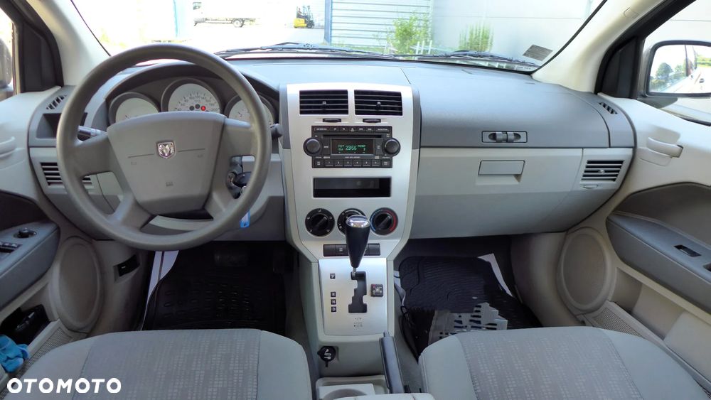 Dodge Caliber 2.0 CVT SE - 11