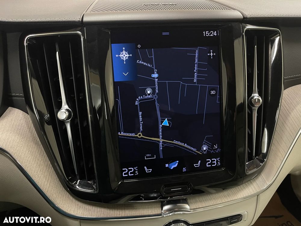 Volvo XC 60 B4 MHEV AWD Inscription - 17