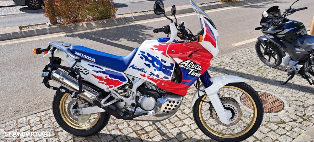 Honda Africa Twin RD07 - 5