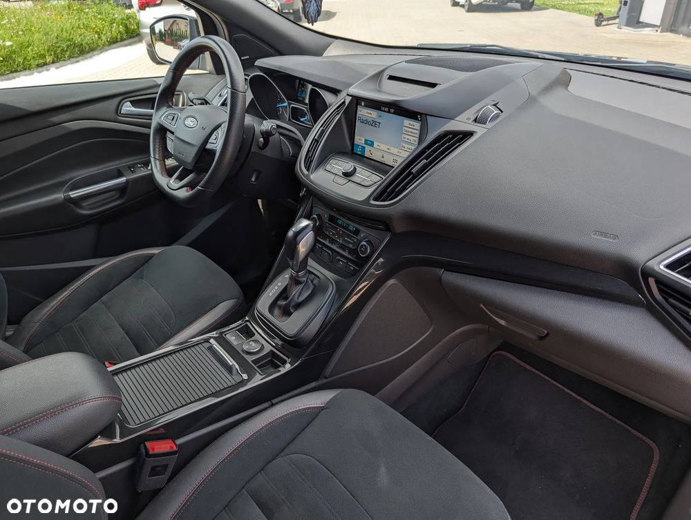 Ford Kuga 1.5 EcoBoost 4x4 ST-Line - 32