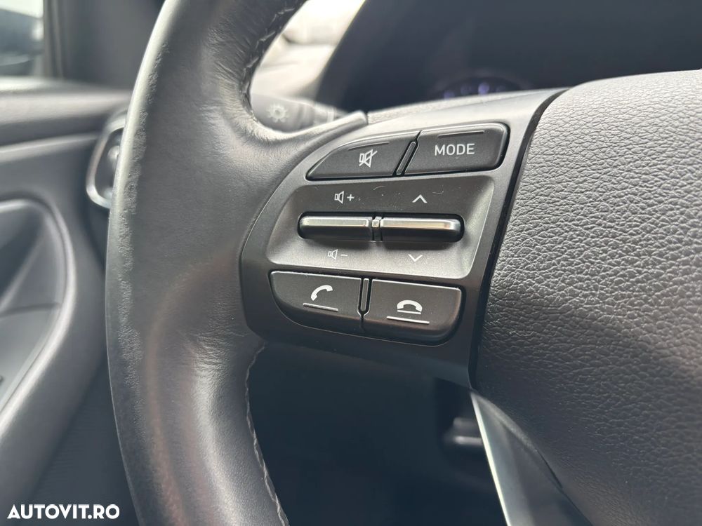 Hyundai i30 1.5 110CP 5DR M/T Comfort - 23