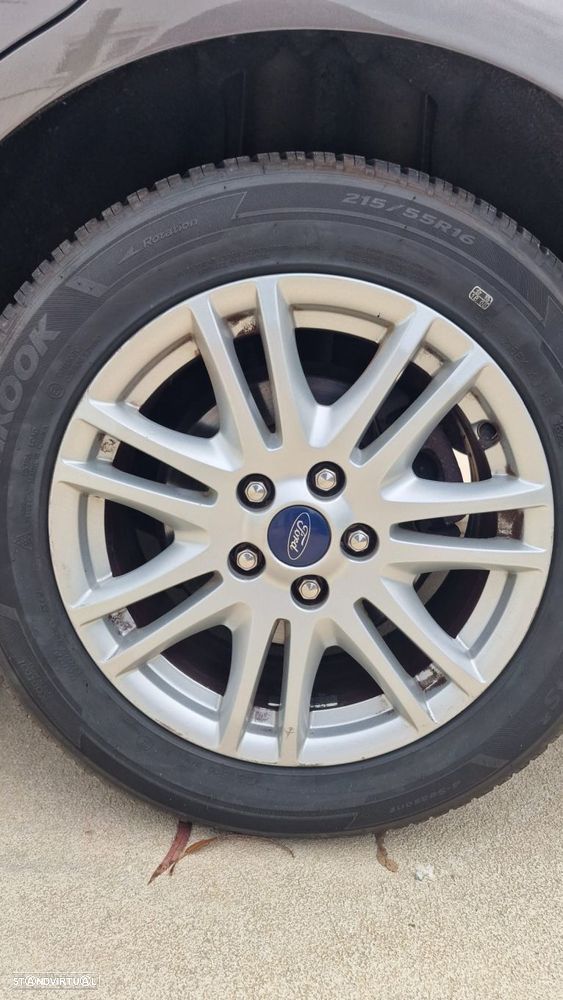 Ford C-Max 1.0 SCTi Titanium Edition - 17