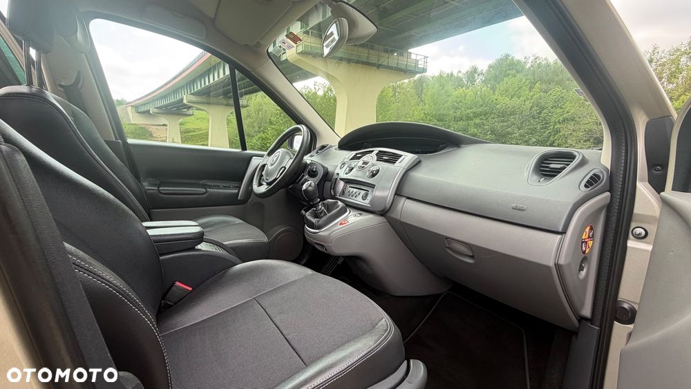Renault Scenic 1.6 16V Conquest - 8