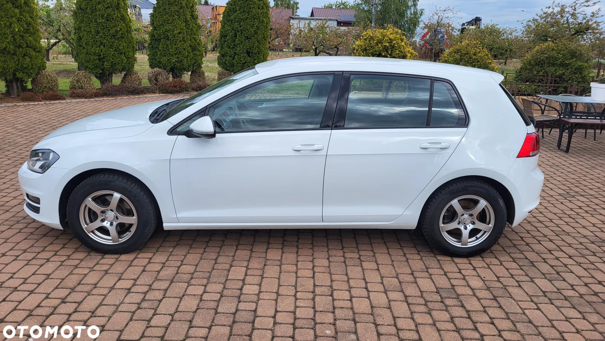 Volkswagen Golf 1.4 TSI BlueMotion Technology Comfortline - 2