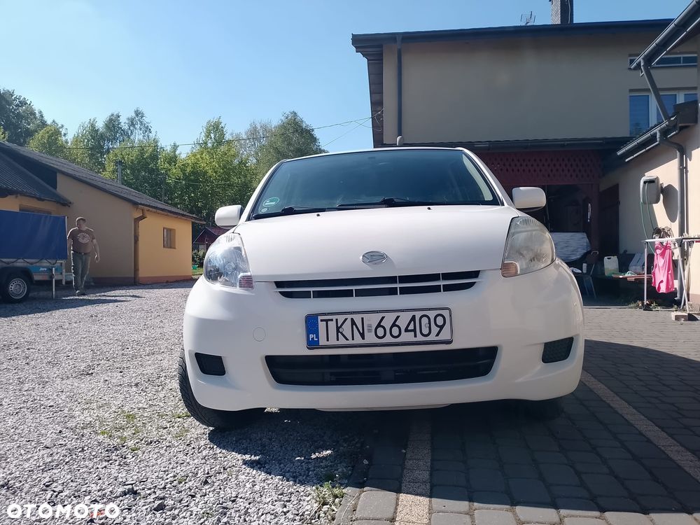 Daihatsu Sirion 1.3 - 10