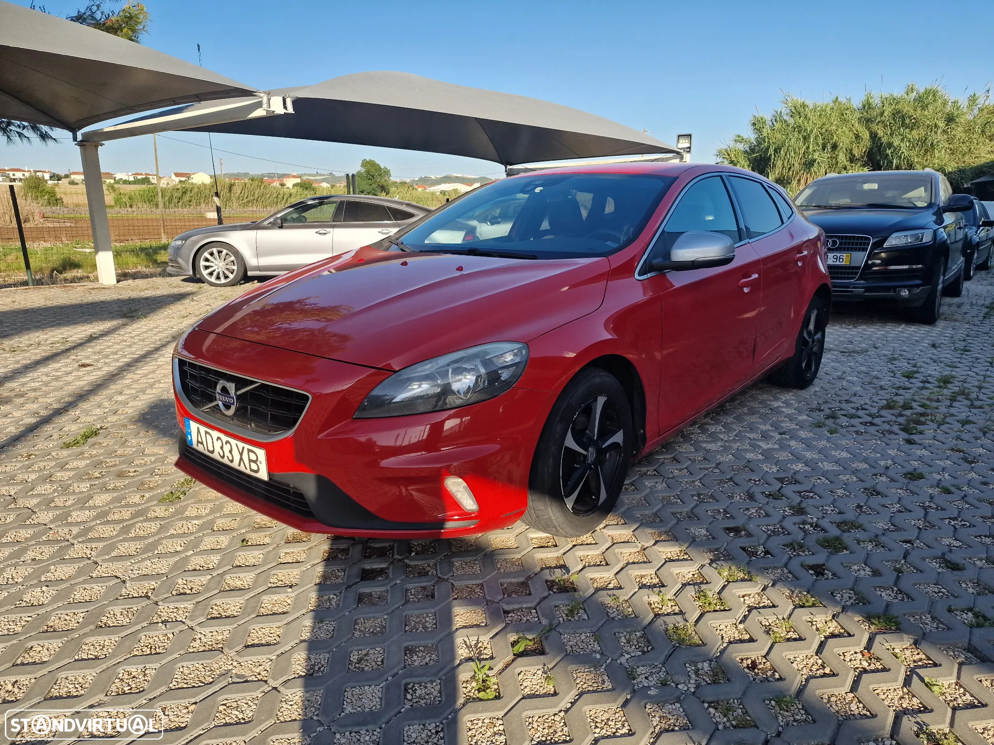 Volvo V40 2.0 D2 R-Design Momentum - 2