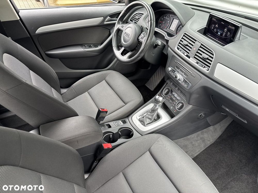 Audi Q3 1.4 TFSI Sport S tronic - 12