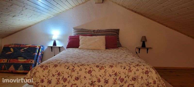 T1 com mesanine e kitchet - Grande imagem: 3/4