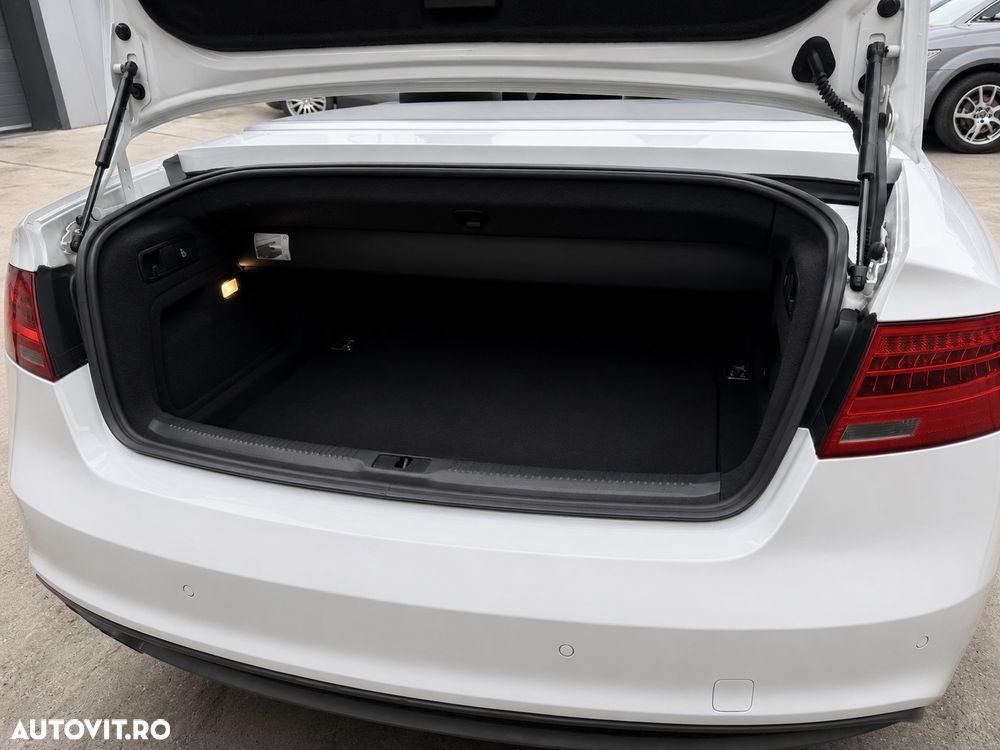 Audi A5 Cabrio 2.0 TDI S tronic - 12