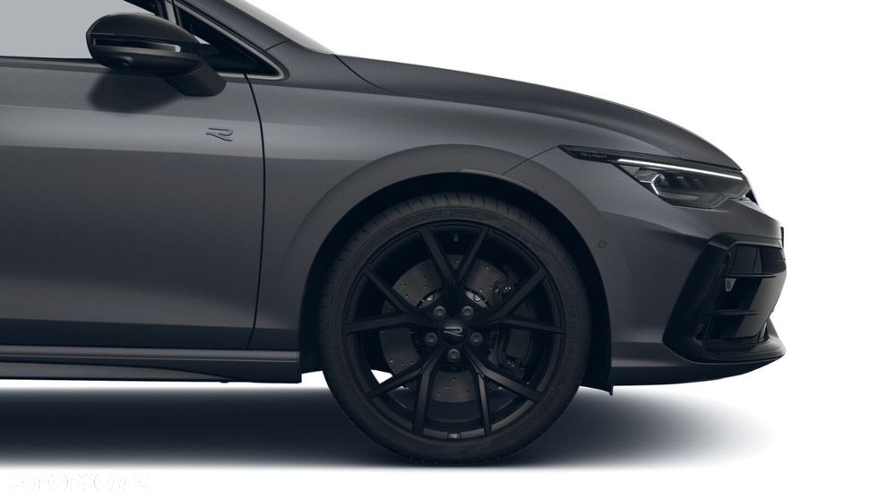 Volkswagen Golf - 8
