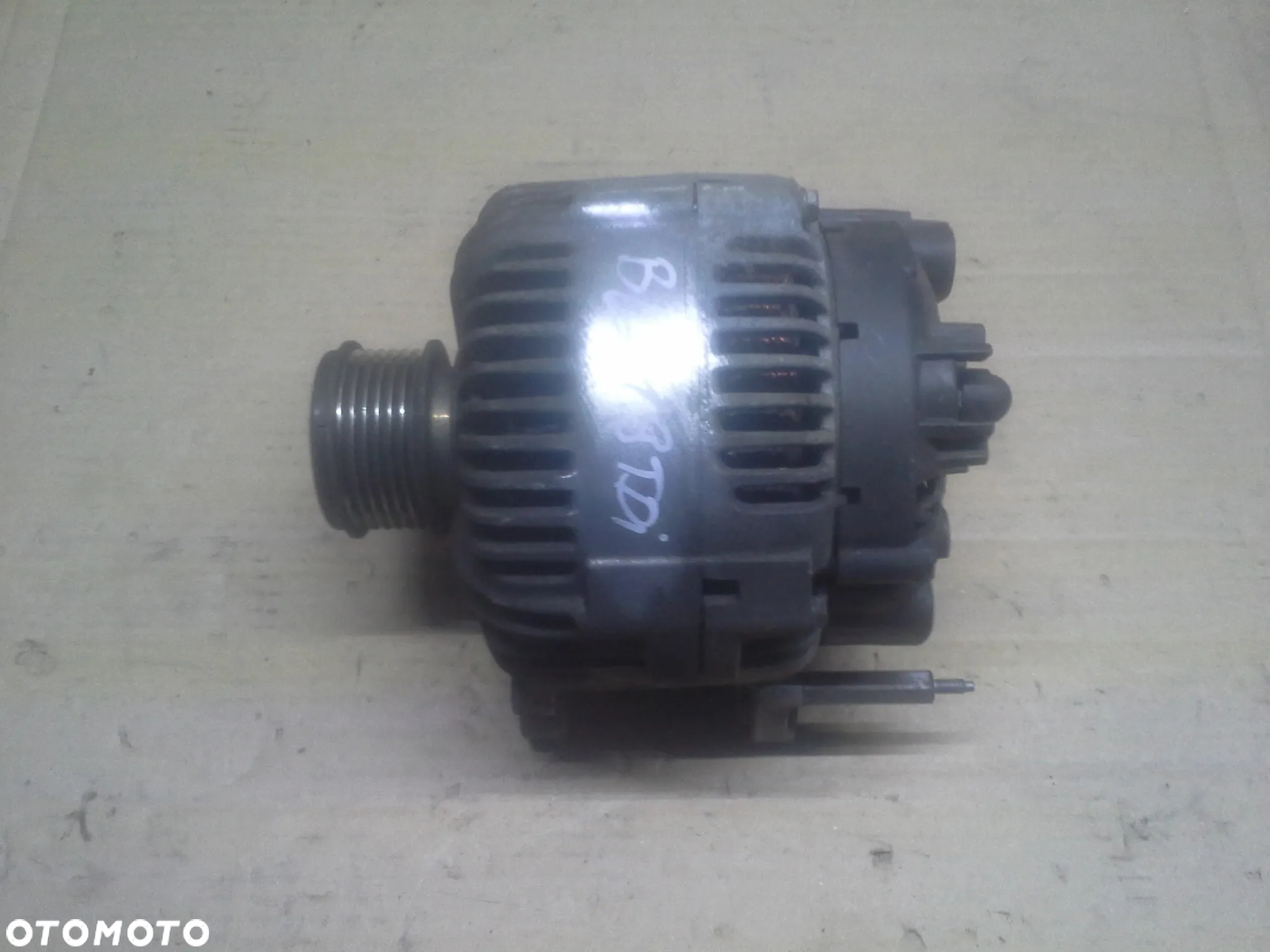 Volkswagen Passat B6 1.9 TDi alternator Valeo 180 Amper 021903026L  TG17C019 2542783C - 11