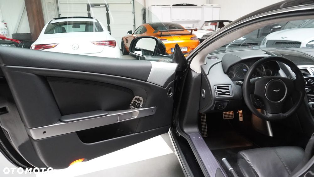 Aston Martin DB9 Luxury Edition Touchtronic II - 6