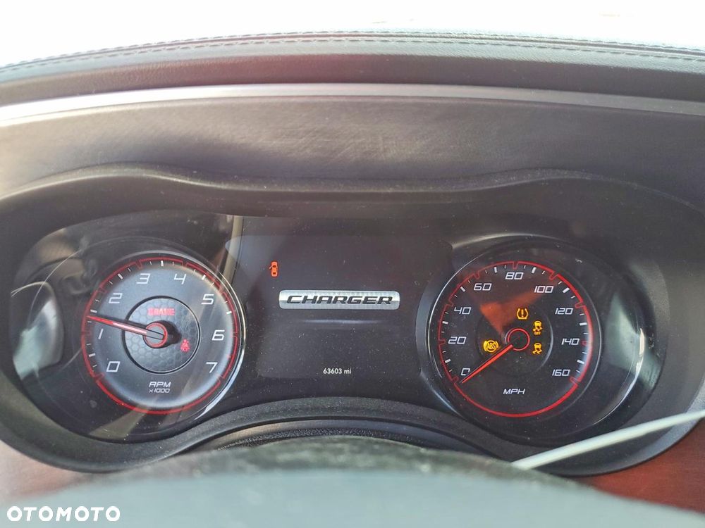 Dodge Charger 5.7 R/T - 8