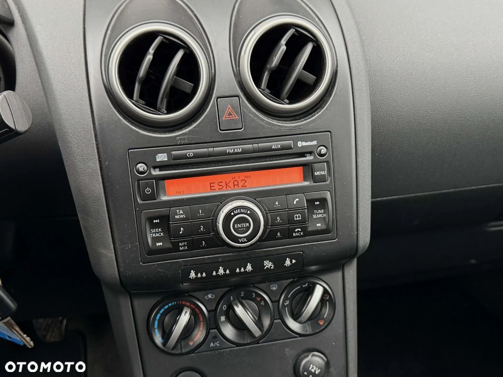 Nissan Qashqai 1.6 visia - 25