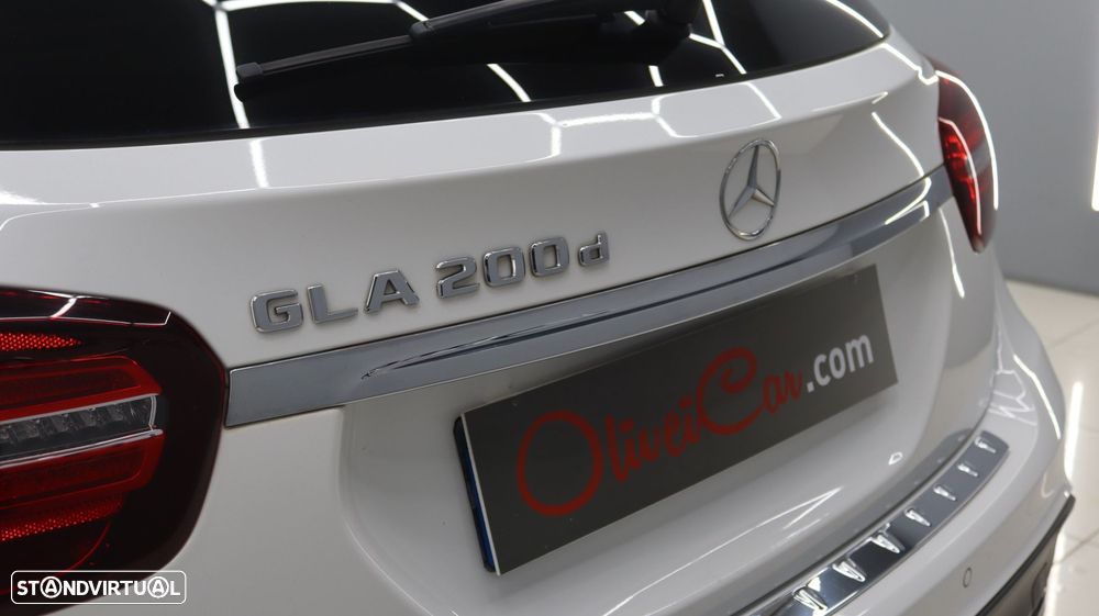 Mercedes-Benz GLA 200 d AMG Line Aut. - 18