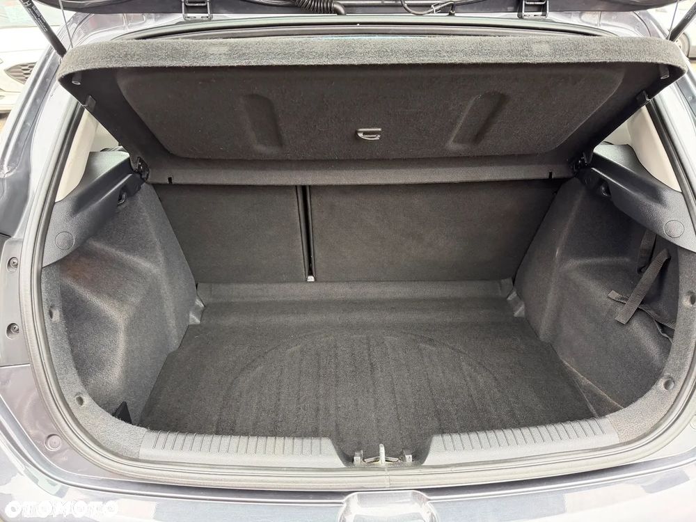 Kia Ceed 1.4 Attract - 24