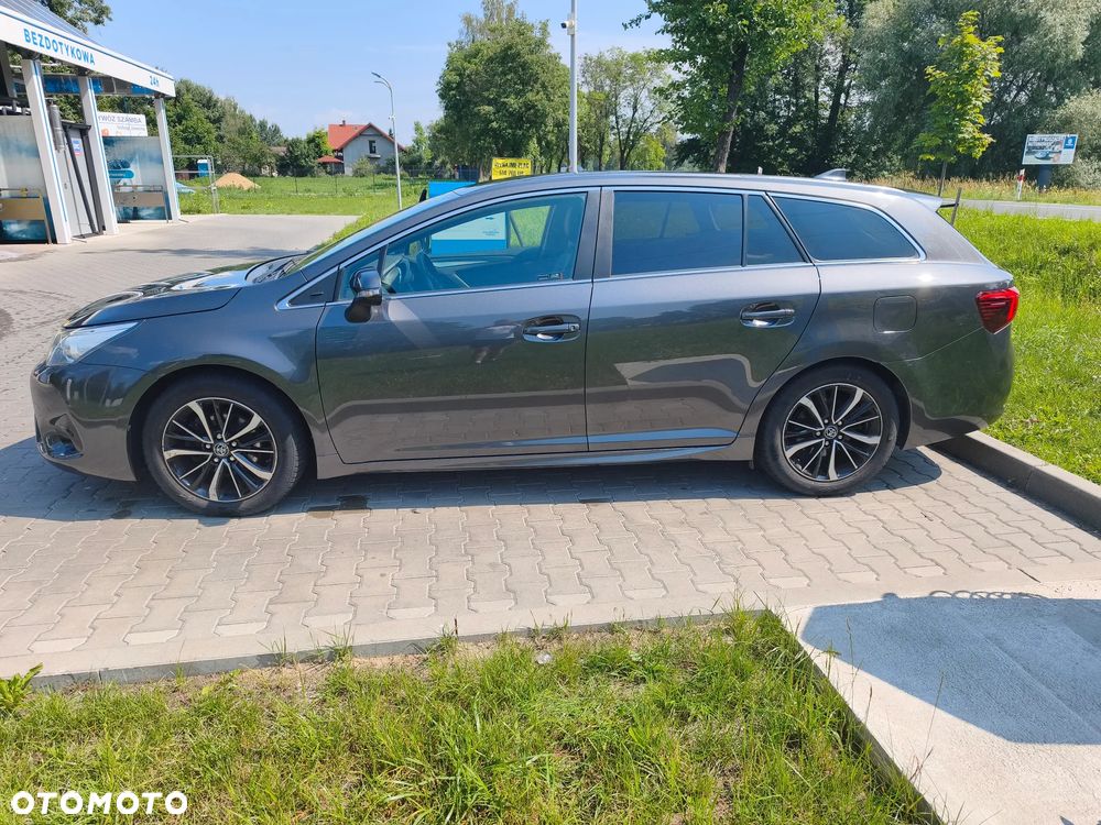 Toyota Avensis 2.0 Prestige MS - 5