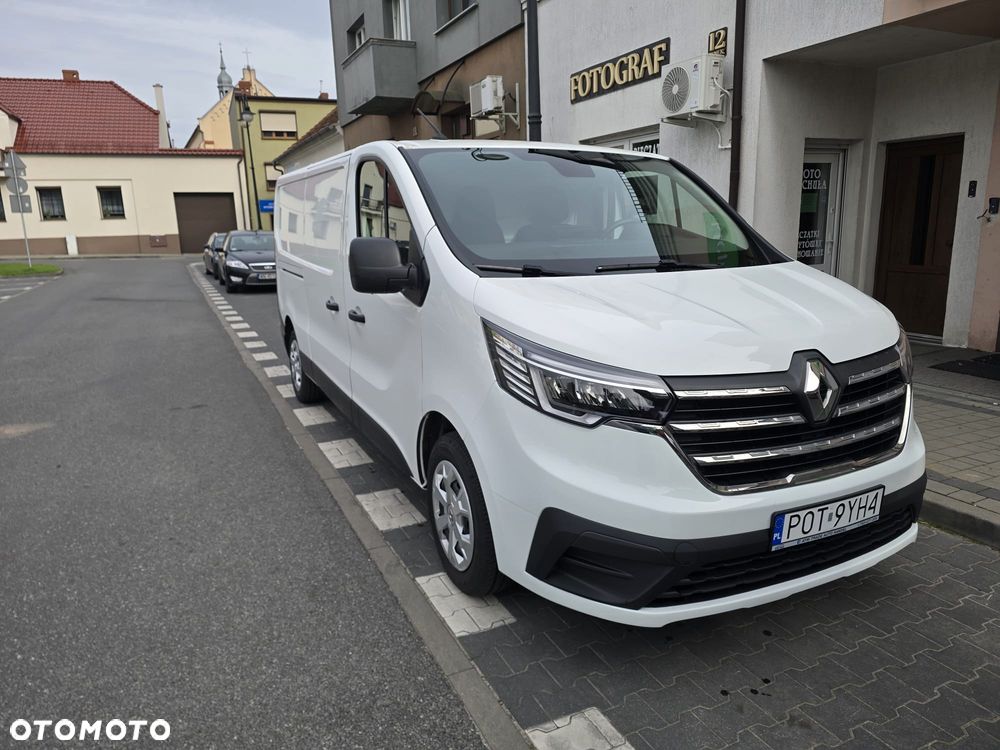 Renault Trafic - 1