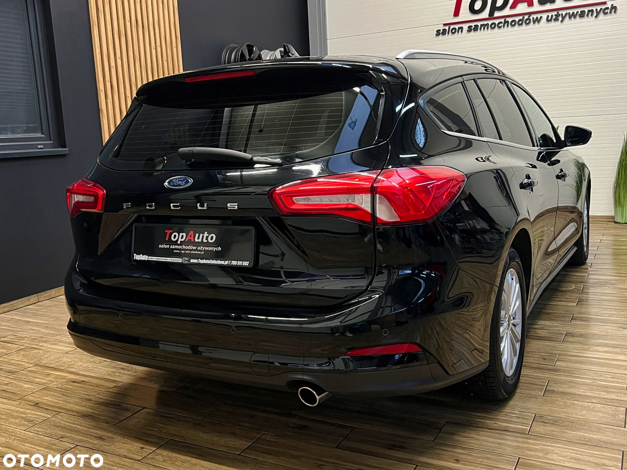 Ford Focus Turnier 1.5 EcoBlue Start-Stopp-System TITANIUM - 8