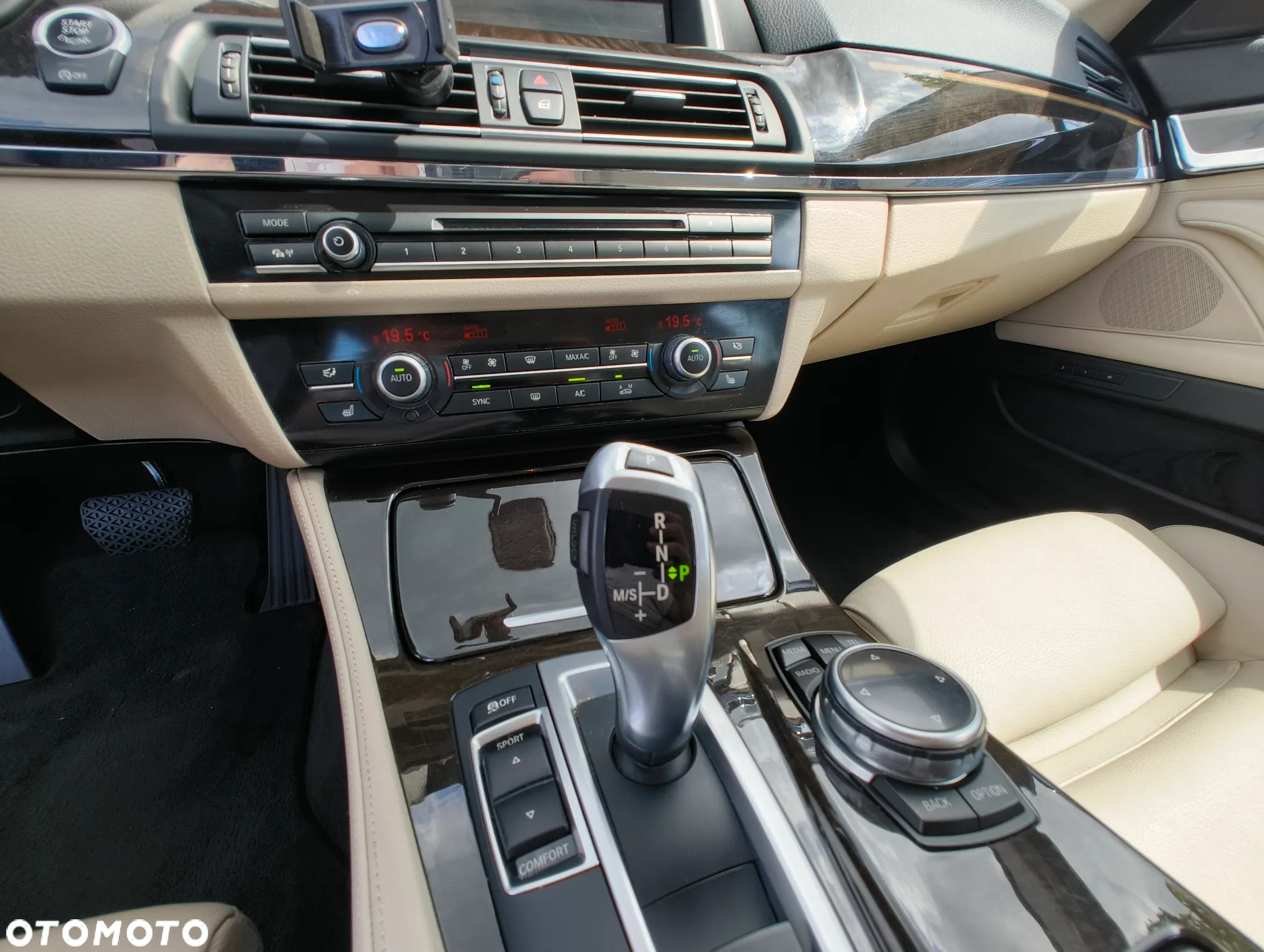 BMW Seria 5 520d Touring Luxury Line - 30