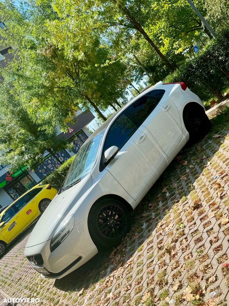 Volvo V40 D3 Aut. Momentum - 3