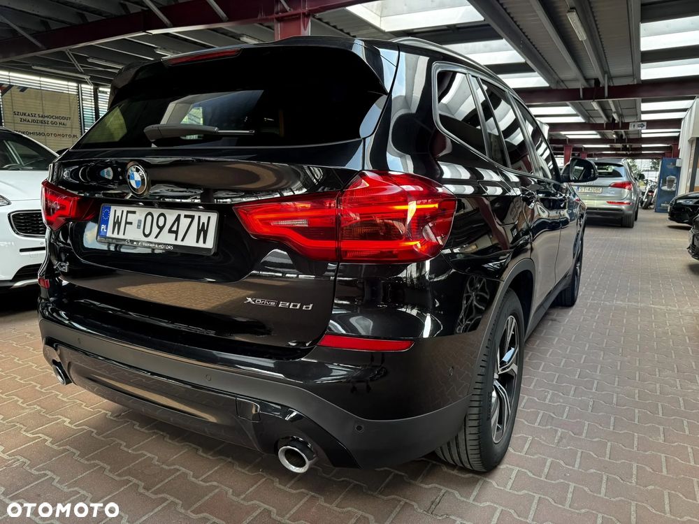 BMW X3 xDrive20d Advantage - 10