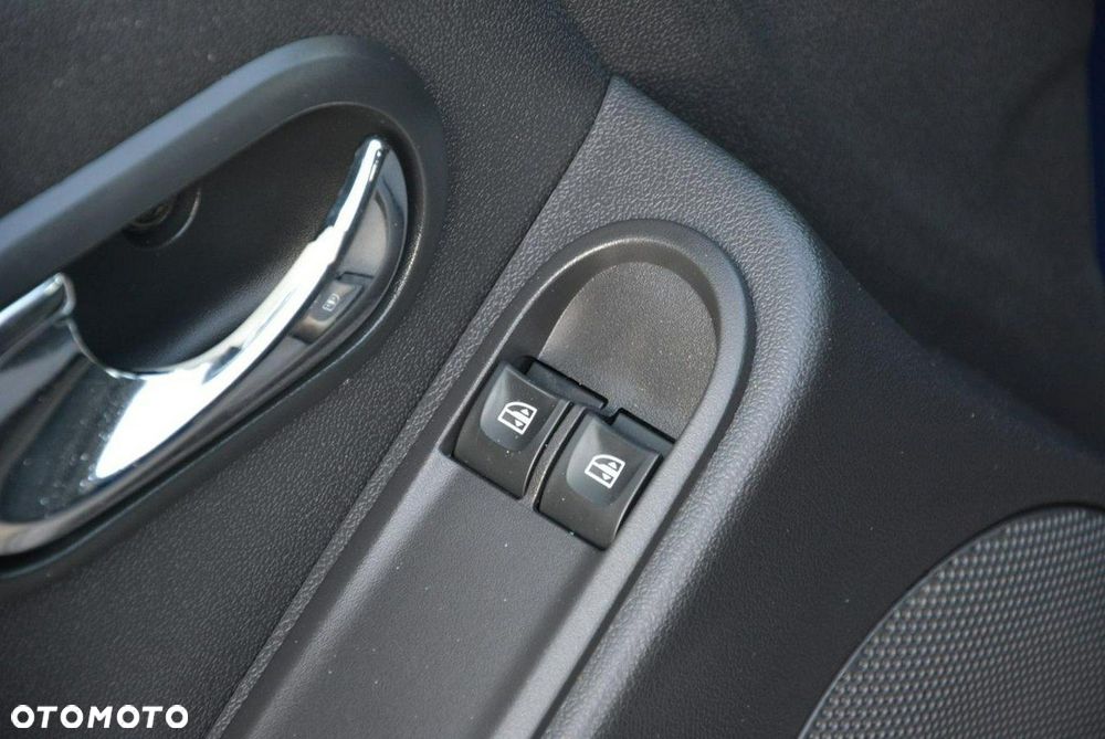 Dacia Duster 1.6 16V 105 4x2 Laureate - 26