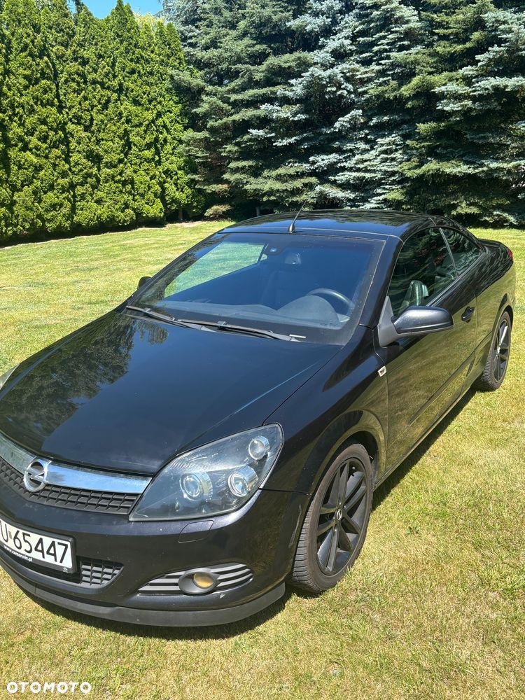 Opel Astra 2.0 T Cosmo - 10