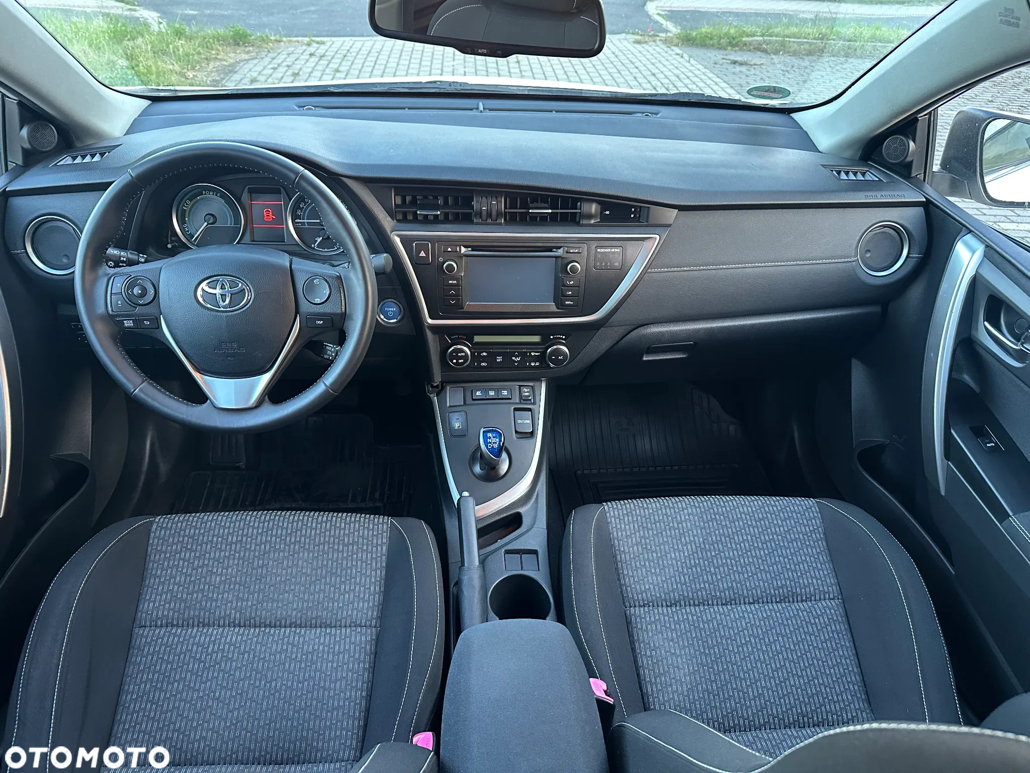 Toyota Auris 1.8 HSD Prestige NAVI - 5