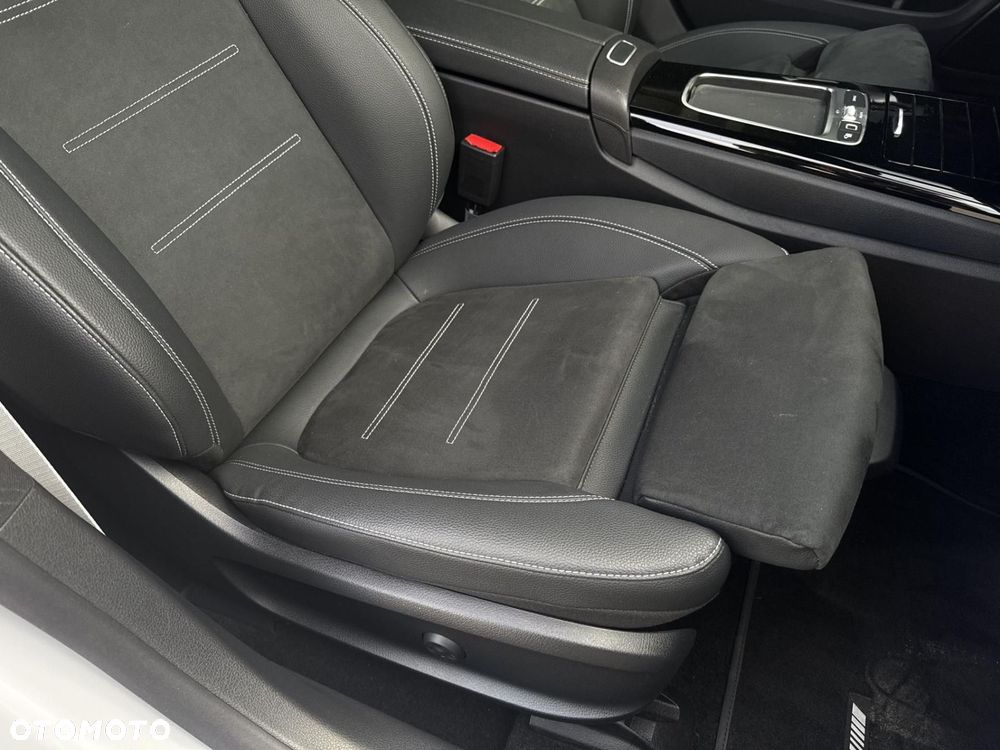 Mercedes-Benz CLA 250 4-Matic AMG Line 7G-DCT - 19