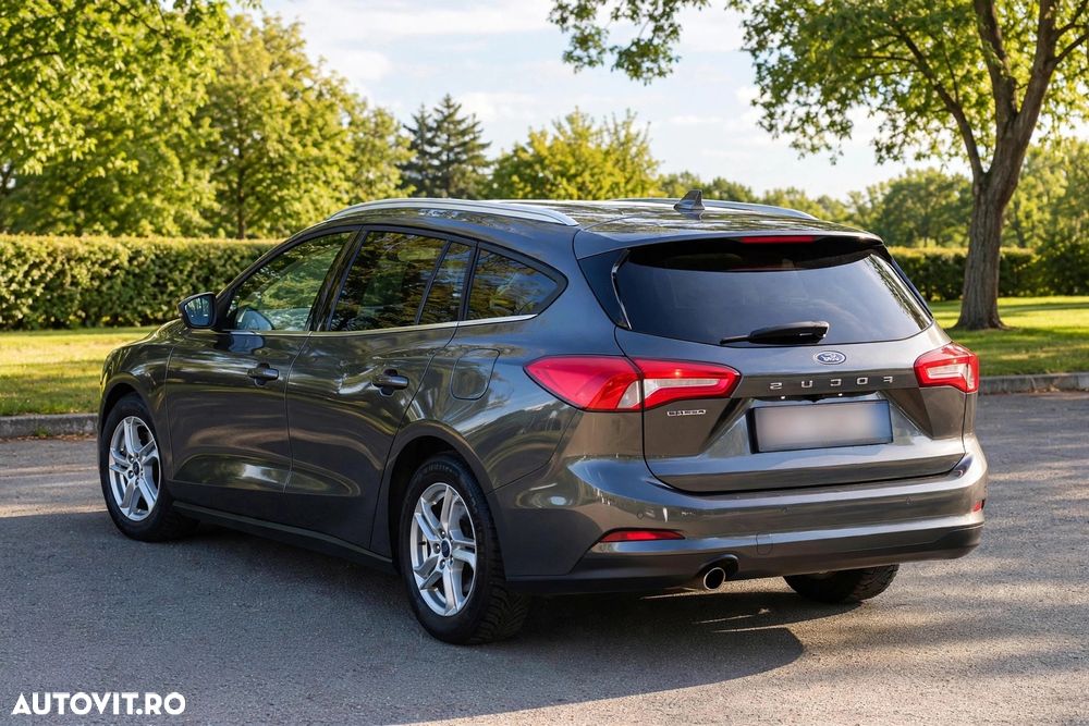 Ford Focus 1.0 EcoBoost Titanium - 4