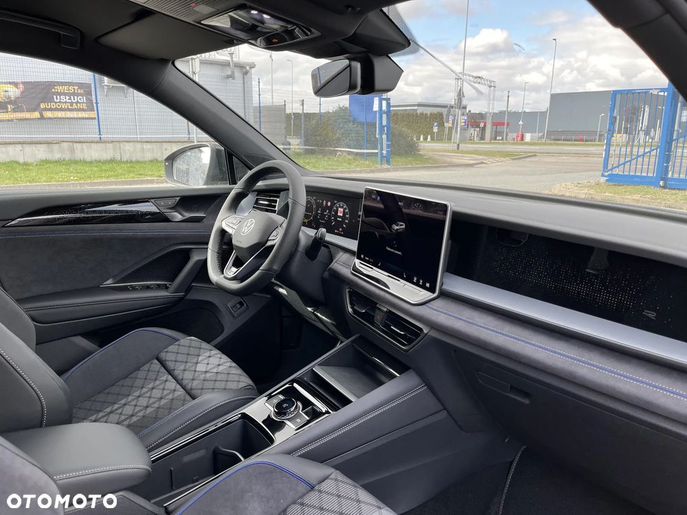 Volkswagen Tayron 1.5 eTSI mHEV Elegance DSG - 26