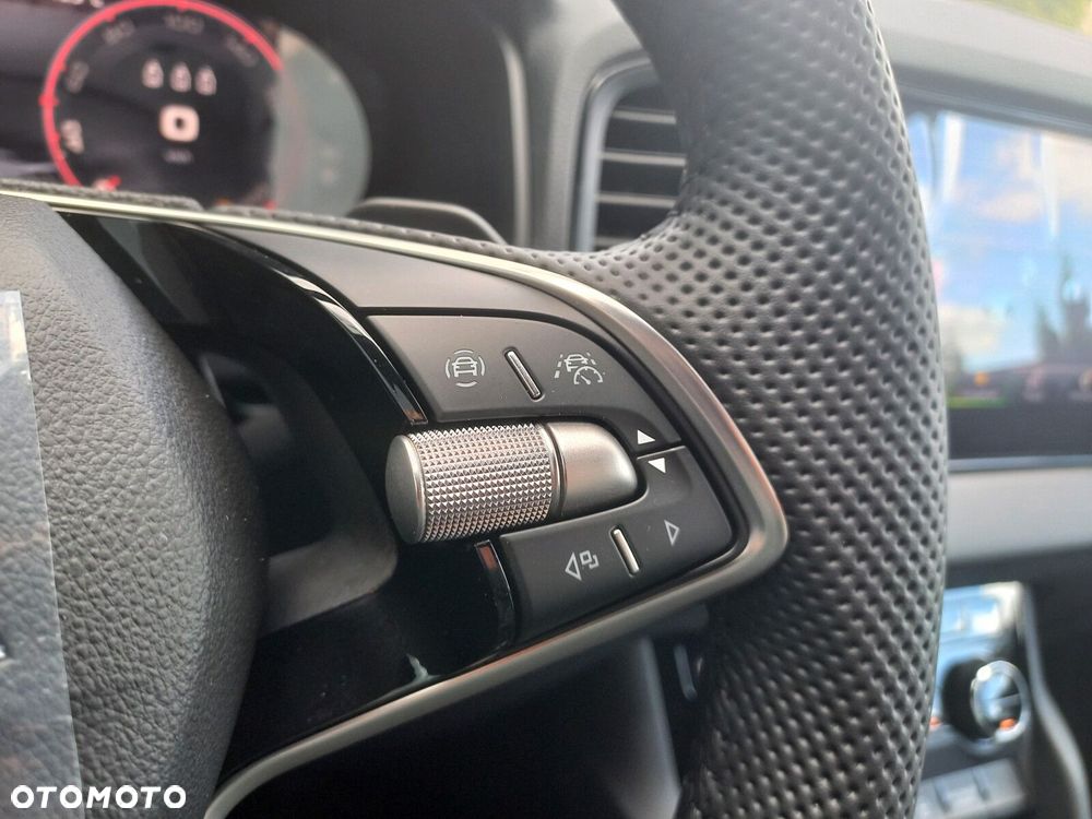 Skoda Karoq 1.5 TSI ACT Sportline DSG - 18