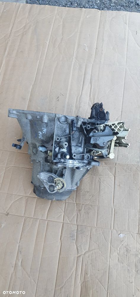 Skrzynia biegów manualna 5 biegów Peugeot 307 2.0 16V 20DM37 - 1
