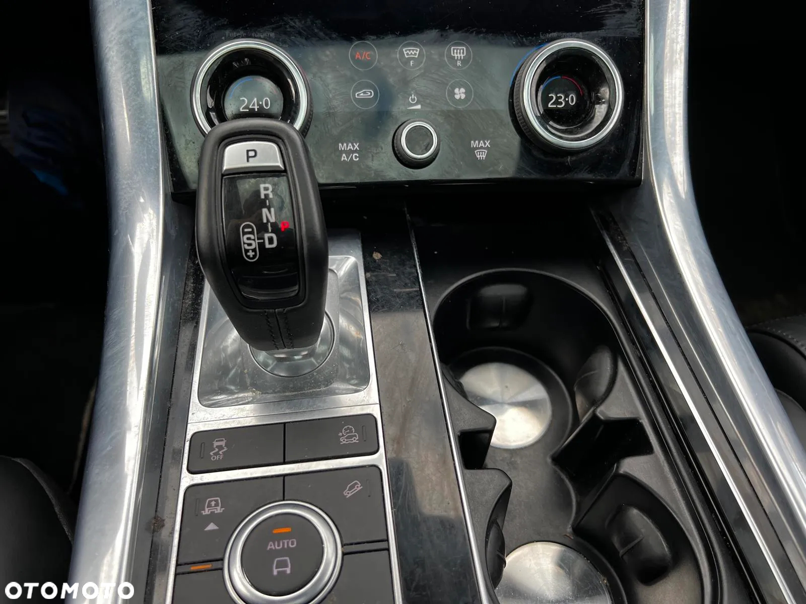 Land Rover Range Rover Sport S 5.0 V8 S/C HSE Dynamic Stealth - 26