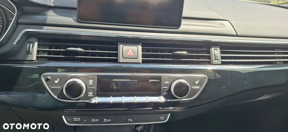 Audi A4 Avant 2.0 TDI DPF clean diesel S line Sportpaket - 23