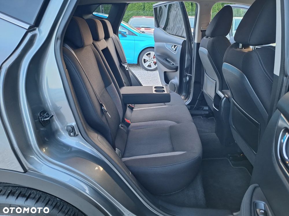 Nissan Qashqai 1.2 DIG-T N-Connecta Xtronic - 28