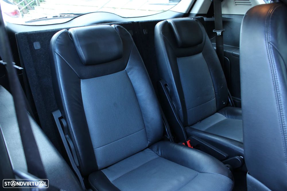 Ford S-Max 1.8 TDCi Titanium 7L - 25