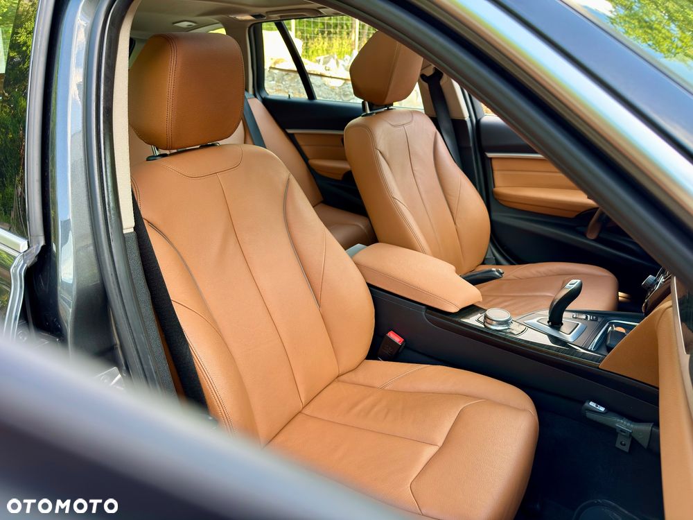 BMW Seria 3 320i GPF Luxury Line sport - 35